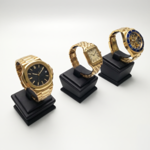 The Sculpted Arc Watch Stand - Medium (DSR60_WT Series)