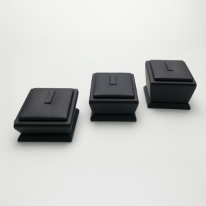 The Grand Arc Ring & Brooch Display (DSR70 Series)