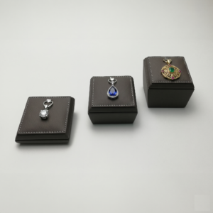 The Grand Wave Pendant Podium (DSW70 PO Series)